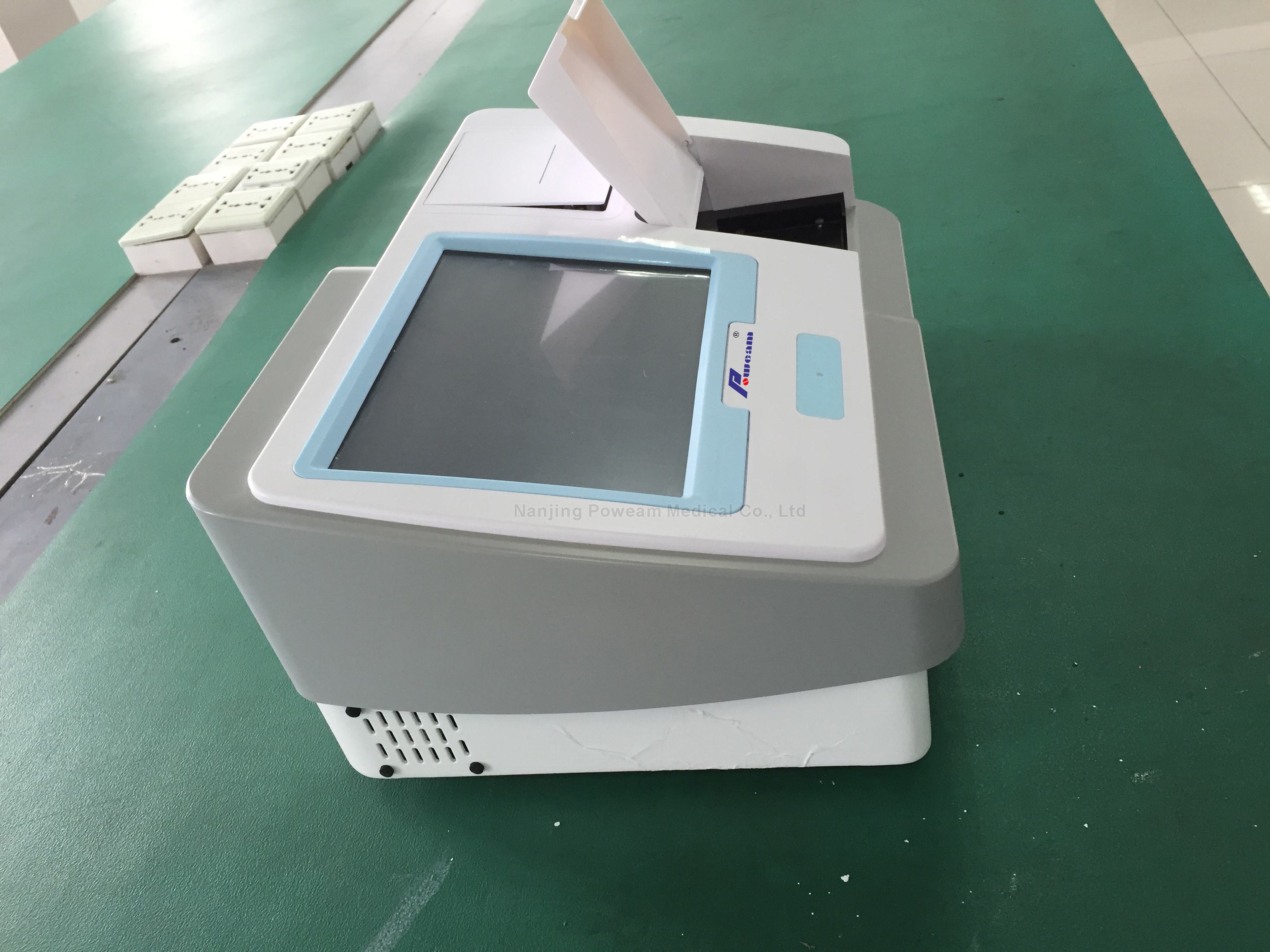 Hospital Clinic Lab Touch Screen Micro Plate Microplate Elisa Reader